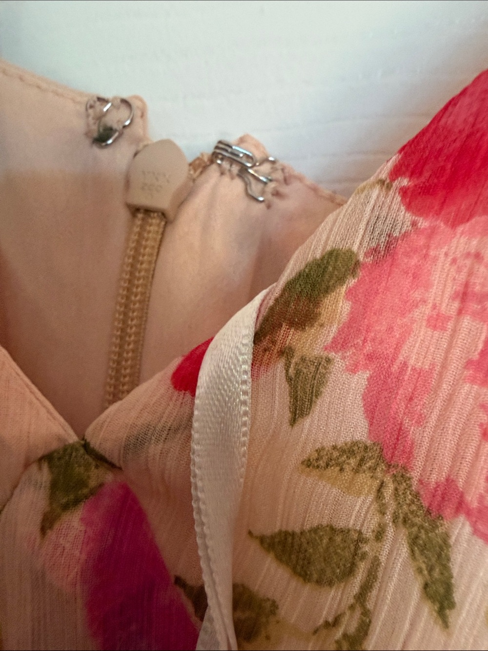 Old Navy The Occasion Pink Floral Cold-Shoulder Ruffle Maxi Dress New Size 2 - Picture 4 of 6